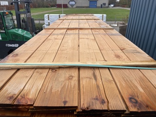 Ca. 36x Douglas zweeds rabat, 21x190mm, lengte 500cm